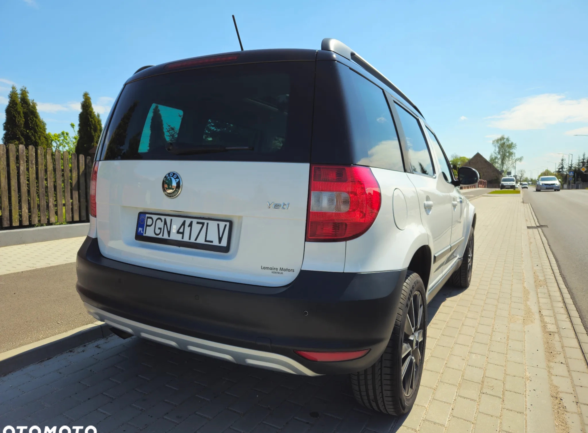 Skoda Yeti cena 32900 przebieg: 228000, rok produkcji 2013 z Gniezno małe 529